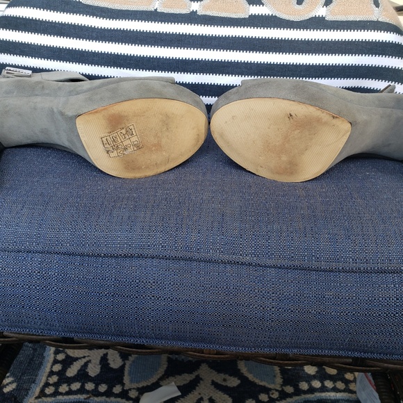 Michael Kors Gray Suede Boots/Booties US size 9M - Picture 6 of 7